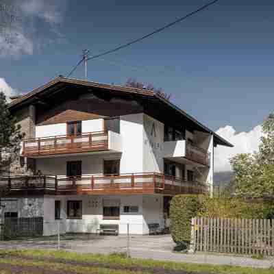 亞雷塞頓4號公寓 Hotel Exterior