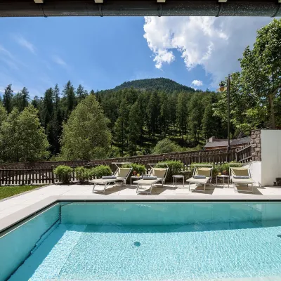 Aparthotel Wellness Villa di Bosco Hotels near Costabella