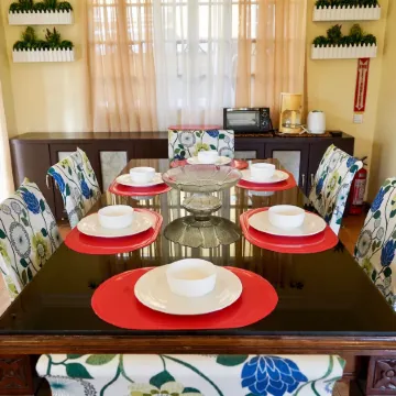 Charming Tagaytay Vacation Home