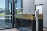 Oros Hotel and Apartments Hotels in Chadstone