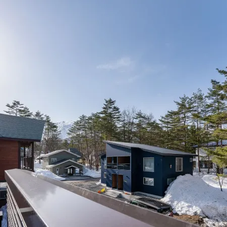 Silver Maple Chalet by Hakuba White Fox Company