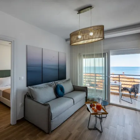 Aiora Suites
