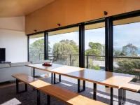 Atelier on Freycinet - Beachside Property