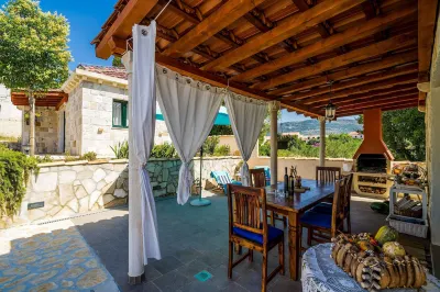 Dubrovnik Chalets Hotels near Dubrovnik Airport
