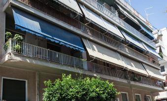 Trendy 2 Bd Apt in Galatsi