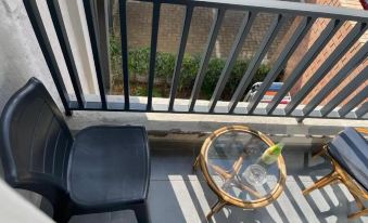 Eazy Apartment by Mall of Africa