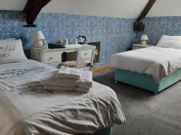 The Alpaca B&B Hotels in Chaleix