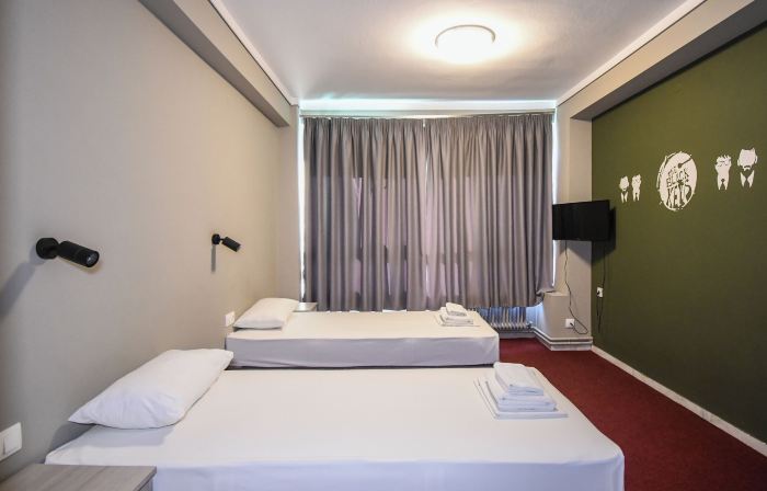 Stay Hybrid Youth Hostel