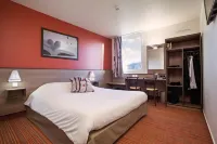 Ace Hotel Poitiers Отели в г. Дьене