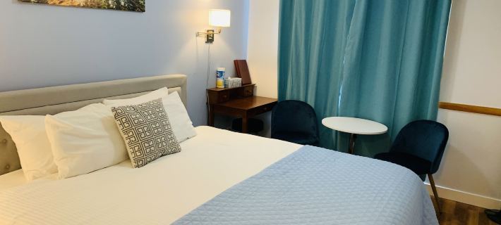 A Small Hotel Room for Mountain Lovers Hotels in Canmore