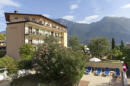 Hotel Garda Bellevue - parking