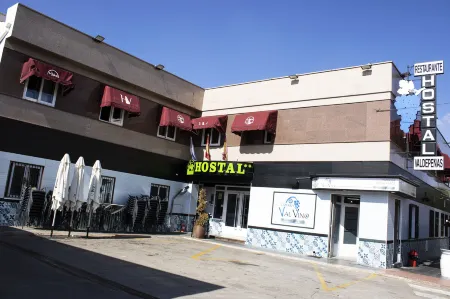 Hostal Valdepeñas by Bossh Hotels