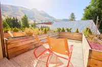 Hotel Base Camp Lodge - les 2 Alpes - Mountain view