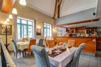 펜지온 코스모폴리탄 I.