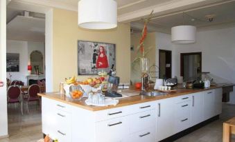 Hotel Admiraal - Housity