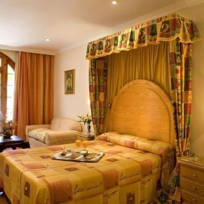 Junior Suite La Cueva Park Promo Code
