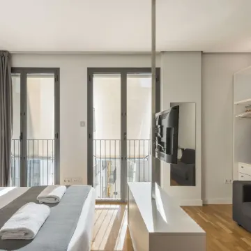 Mon Suites Catedral Отели рядом с достопримечательностью «Лонха-де-ла-Седа»