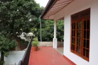Rainbow Tourist Rest - Homestays