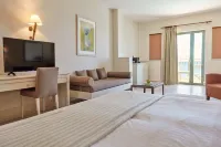 Giannoulis - Grand Bay Beach Resort (Exclusive Adults Only) - balcony