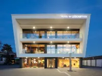 Hotel im Leskanpark Hotels near Merheim