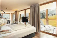 Hotel & Spa Held 4 Sterne Superior, Zillertal Hotel di Fugen