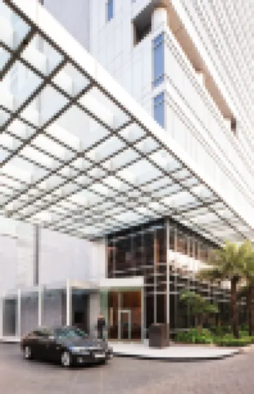 Four Seasons Hotel Mumbai Hotels near Shree Swaminarayan Mandir, Mahalaxmi Mumbai