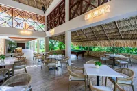 Camino Real Tikal‎ Hotels in El Remate