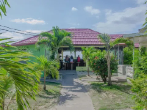 Roots Cafe Rooms Hotels in Negril