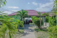 Roots Cafe Rooms فنادق في 