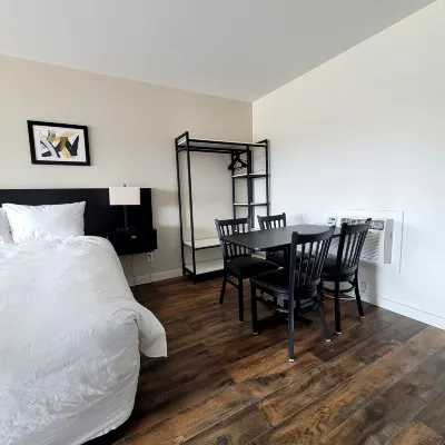 Richland Inn and Suites Hotels in Richland