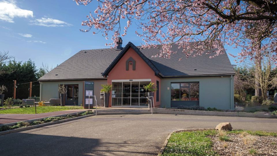 Campanile NATURE - Paris Ouest Gennevilliers Port