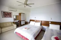 Madang Lodge Hotel