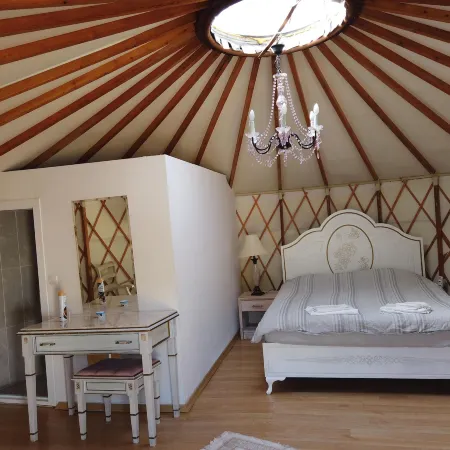 Yol Glamping Accommodation and Retreat Center