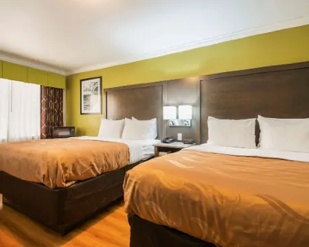 Quality Inn Hotels in DeRidder