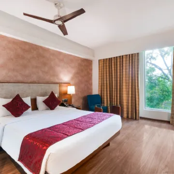 7 أبل هوتل - فيمان ناجار بيون Hotels near إينوربت مول