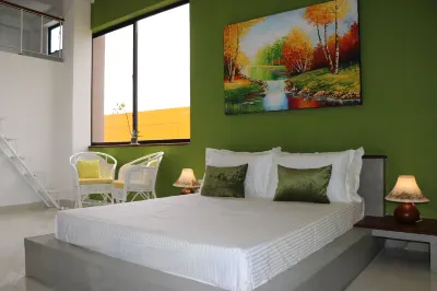 Golf Link Colombo Hotels near University of Sri Jayewardenepura