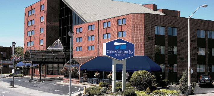 Clifton Victoria Inn at the Falls Hotels in Niagara Falls