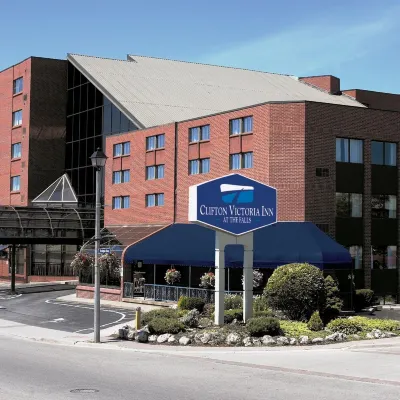 Clifton Victoria Inn at the Falls Отели рядом с достопримечательностью «Птичье Королевство»