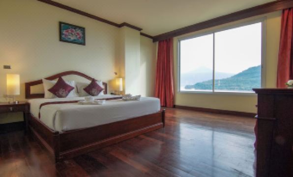 Arawan Riverside Hotel - Housity