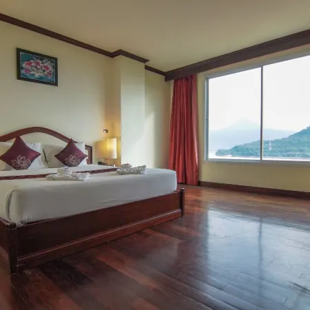 Arawan Riverside Hotel