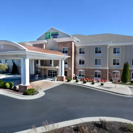 Holiday Inn Express & Suites HIGH POINT SOUTH by IHG