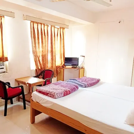 Hotel Rajdhani Plaza
