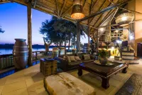 aha The David Livingstone Safari Lodge & Spa Отели в г. Ливингстон