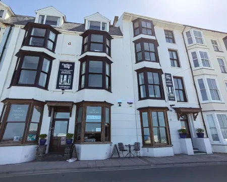 Cardigan and Celtic Bay Guest House Các khách sạn ở Aberystwyth