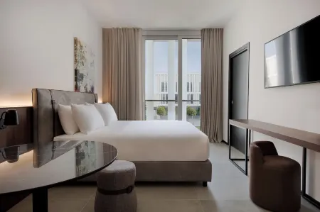 J Hotel Отели в г. Venaria Reale