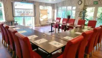 Avis Hotel Hotels in Bromley