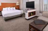 Hyatt Place Garden City فنادق في East Garden City