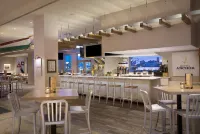 Hilton Philadelphia at Penn’s Landing - bar