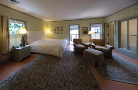 當代藝術館保時旅館