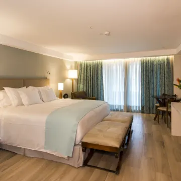 Vogal Luxury Beach Hotel & Spa